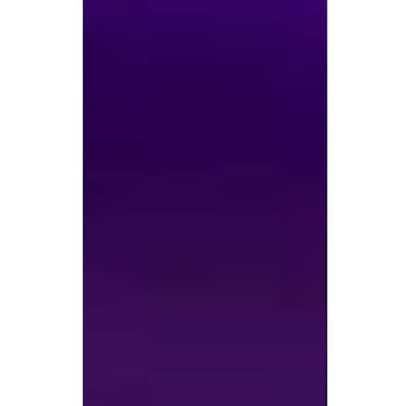 Pu&ograve; includere: Uno sfondo solido di colore viola scuro.