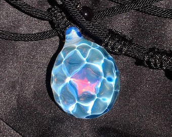 Colgante de ola oceánica de vidrio de borosilicato hecho a mano, collar de agua de mar