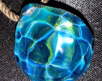 Handmade green&blue Ocean Reflection Borosilicate Glass Pendant, Wave Pendant, Tears of the Sea, ocean jewelry pendant , glass artwork,