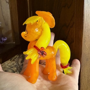 "Handgefertigte DIY Glasbläserkunst ""My Little Pony"" Ornament, Floating-Glas, einzigartiges Geschenk." MLP Schmuck für die Kindheit, besondere Geschenkidee.