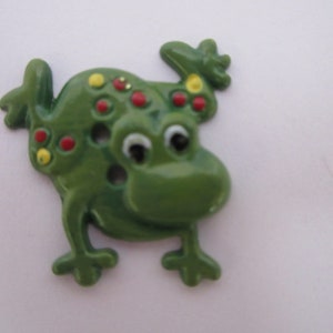 Painted Metal Happy FROG Button from JHB - B375 Button, buttons, scrapbooking, JHB International Buttons, Frog, metal realistic painted