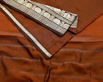Tela tejida de seda Mysore marrón estilo vintage para sari indio, 5 yardas, estilo étnico del sur, para confección de vestidos, manualidades, reciclaje, acolchado, borde zari.