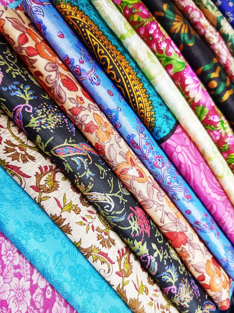 Wholesale Lot Of 8X8 Inches Vintage Recycle Pure Silk Remnants Silk Fabric Scraps Vintage Fabrics Craft Fat Quarters Easter egg dyeing