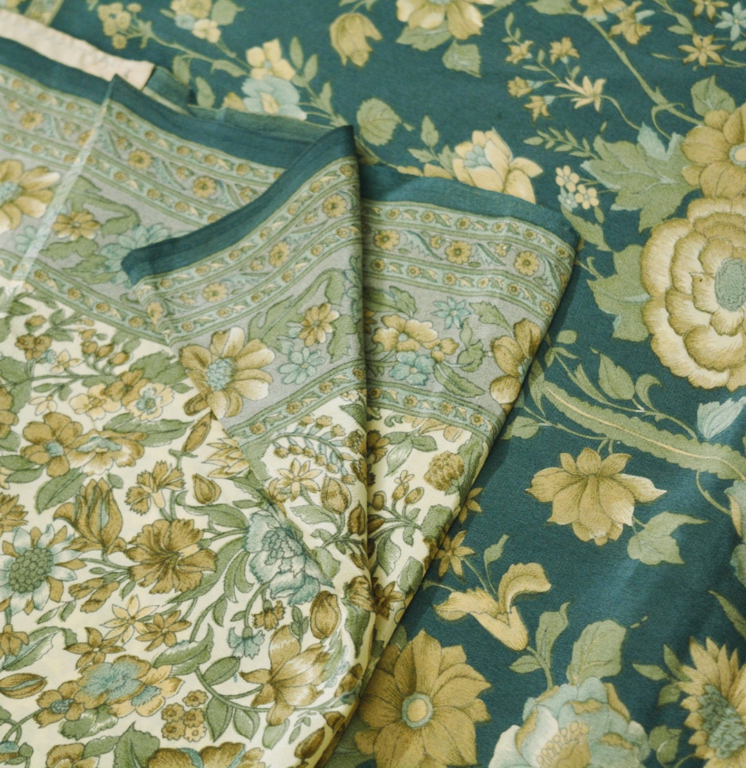 Indian Vintage Sari Green & Black Pure Crepe Silk Printed Saree 5yard Sewing Floral Soft Craft Fabric Wrap Crafting Quilting Upcycle