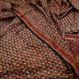 Indian Vintage Sari Black & Maroon 100% Pure Silk Printed Sarees 6yd Craft Fabric Sewing Soft Dress Making Floral Quilting Crafting Upcycle