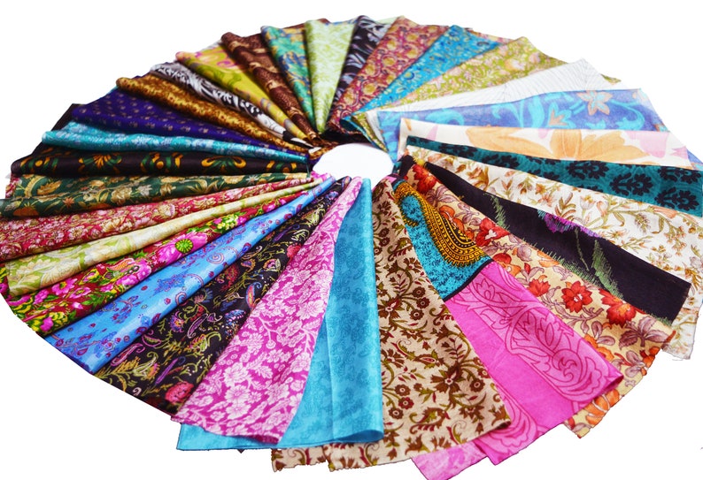 Wholesale Lot Of 8X8 Inches Vintage Recycle Pure Silk Remnants Silk Fabric Scraps Vintage Fabrics Craft Fat Quarters Easter egg dyeing
