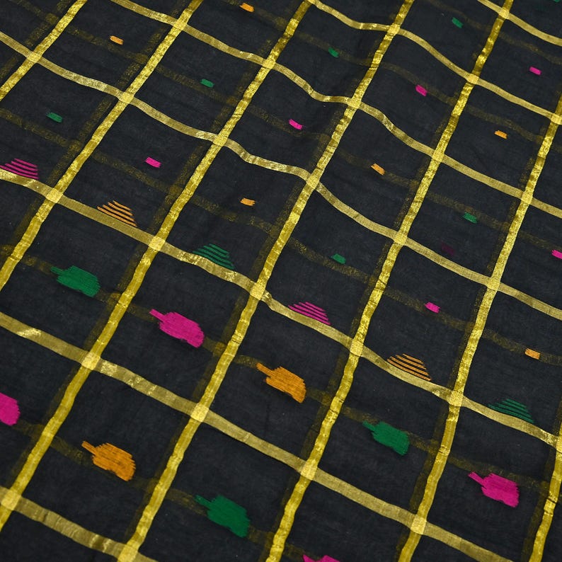 Tela para saris vintage indios, negra, de algodón puro, tejida a mano, 5 yardas, con estampado floral étnico, ideal para manualidades, reciclaje, acolchado y confección de vestidos. imagen 3