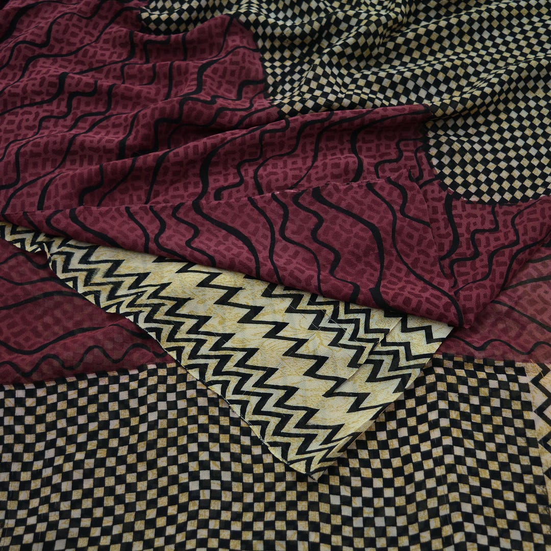 Indian Vintage Sari Maroon & Ivory 100% Pure Silk Printed Sarees 5yd Craft Fabric Sewing Dress Making Floral Quilting Crafting Upcycle Used main image 0