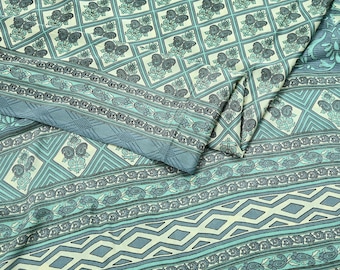 Indian Vintage Moss Crepe Printed Saree Floral 5 Yards Soft Craft Fabric for Dressmaking, Décor, Quilting & Upcycling Crafting