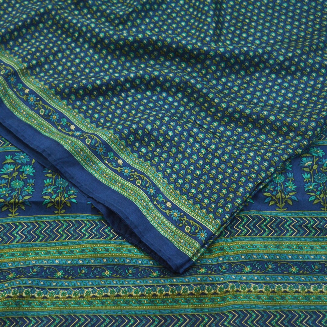 Indian Vintage Sari Purple Pure Crepe Silk Hand Embroidered Saree 5yd Sewing Floral Craft Sequins Dress making Crafting Quilting main image 1