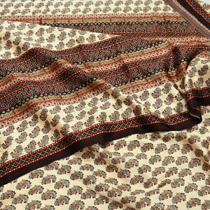 Saree vintage indien beige satiné imprimé sari 5 yd couture floral doux artisanat tissu couture pour l'artisanat courtepointe upcycle