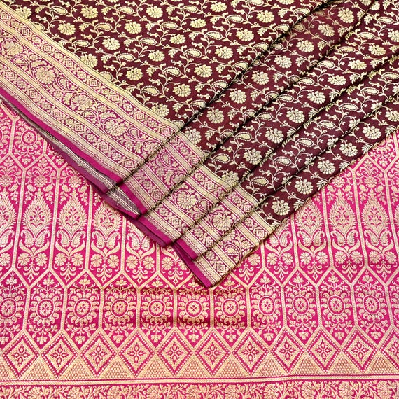 banarasi silk pinki robe