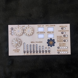 Magnetischer, handgefertigter Klassen-Tracker aus Holz für Kleriker | Dungeons and Dragons 2024 | TTRPG-Zubehör