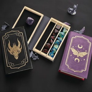 Enchanted Tome Dice Book Vault e vassoio porta dadi - Contenitore per dadi da gioco di ruolo da tavolo