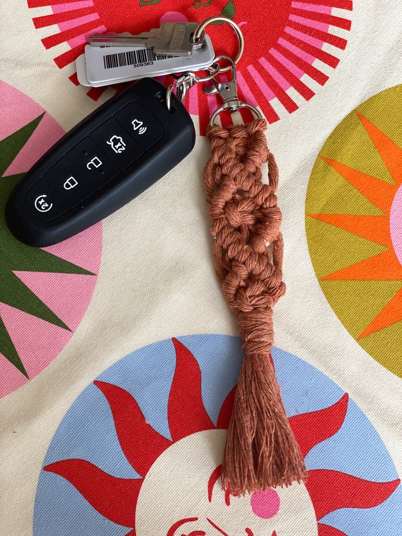 Keychain Tassel/ Macrame / Blush / White / Blue / Coral / Red / Yellow / Green /Mint / Pink / Purple/ Swivel Claw Clip / Boho Keychain Red