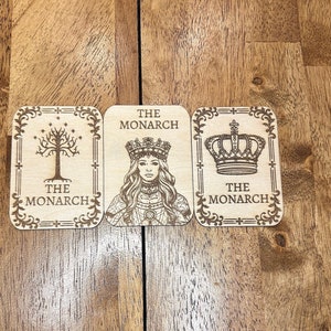 The Monarch Token, The Monarch Tokens Wood, MTG Wood Tokens, Magic The Gathering Tokens, MTG Proxy,The Monarch Token mtg,Magic the Gathering