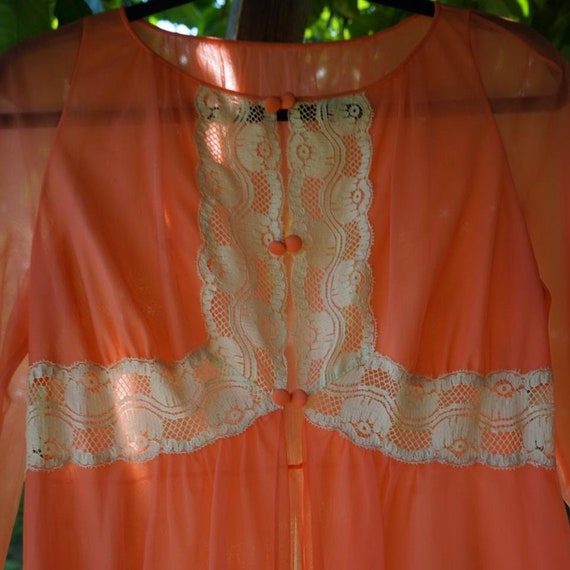 Vintage Peach 70’s Robe - image 3