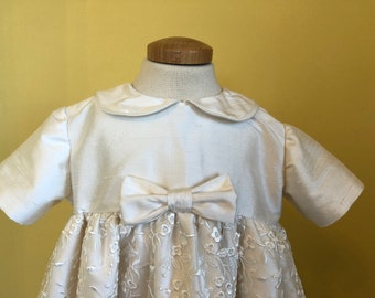 Lace Christening Gown - Baptism Gown - Blessing Gown - Christening Dress - Baptism Dress - Unisex Christening Outfit - Matching Bonnet