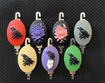 GOTH STITCH Raven Black Bird Double Sided Needle Threader / NeedleMinder Combo Tool! Perfect for Embroidery Floss, Tapestry Thread, & Yarn!