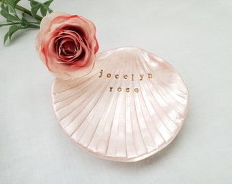 Engagement Ring Shell Dish, Personalized Seashell Jewelry Dish, Shell Trinket Dish, Personalized Beach Wedding Gift, Galentines Day Gift