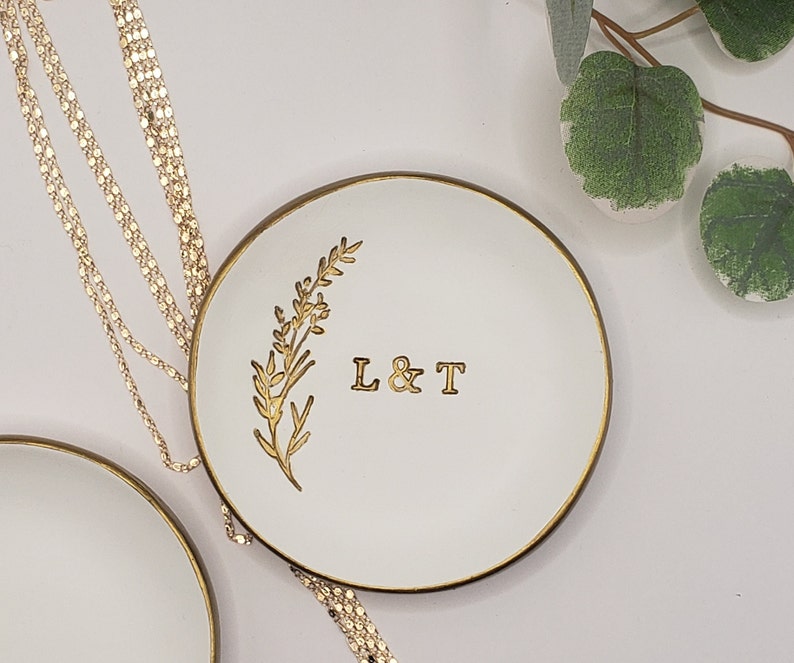 Personalized Wedding Ring Dish/Handmade Gift/Gift for the Bride/Engagement Ring Dish/Bridal Shower Gift/Bridesmaids Gift/Floral Catchall