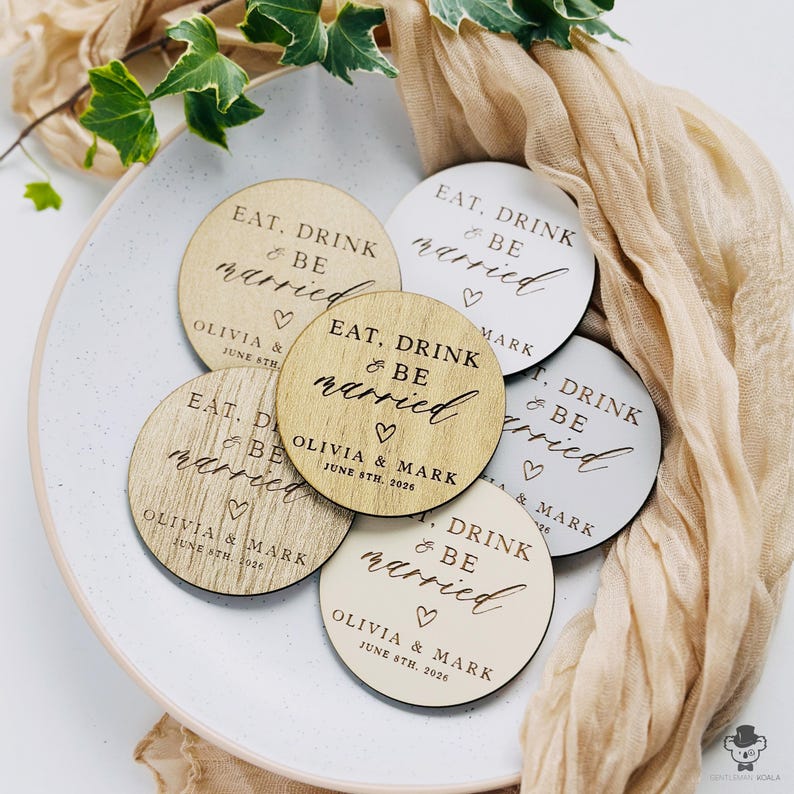 Aimant en bois personnalisé avec carte pour célébrations mémorables