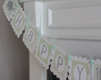 100 Days Baek-Il Korean Samshin "Happy 100 Days" 100th Day Birthday Banner Sign Decoration - Light Green & White Chevron Dot + More Graphics