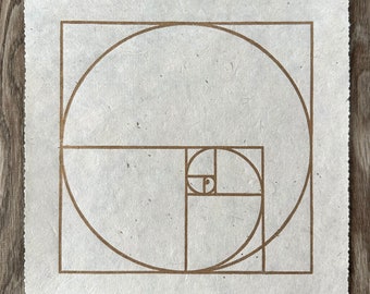 SEQUENZA DI FIBONACCI – Stampa su linoleum Geometria Sacra – Oro/Bianco naturale