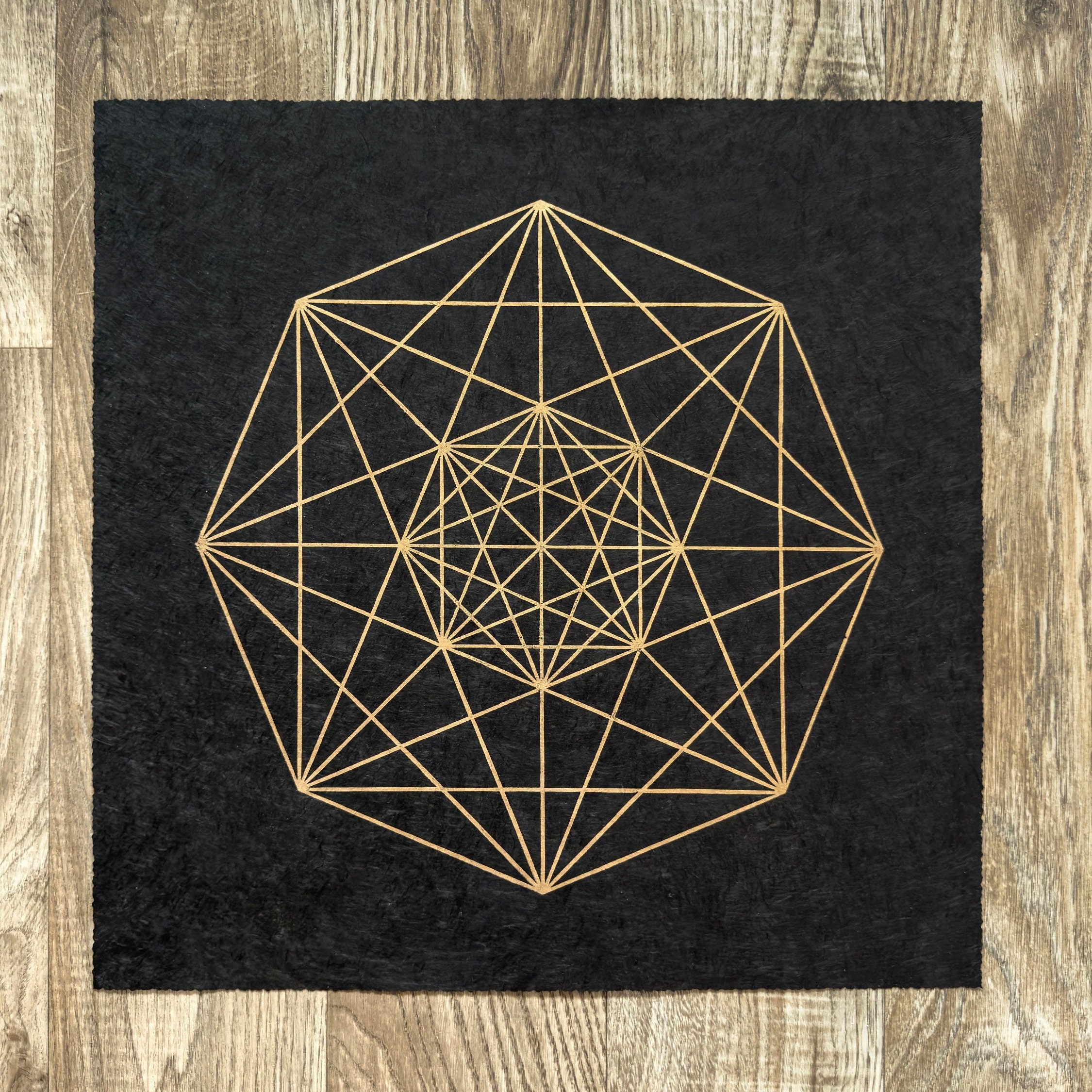 DEMIPENTERAKT – 40 × 40 Cm – Sacred Geometry Linocut Print – Gold