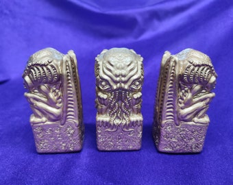 Golden Cthulhu, golden cthulhu, Golden amulet of cthulhu, idol of cthulhu, Golden amulet of cthulhu, idol of cthulhu, gift to a friend