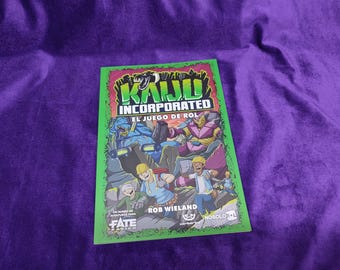 AR111 - Kaiju Incorporated | Role-Playing Game in Spanish | Giant Monster RPG | Collector's Item | Gamer Gift