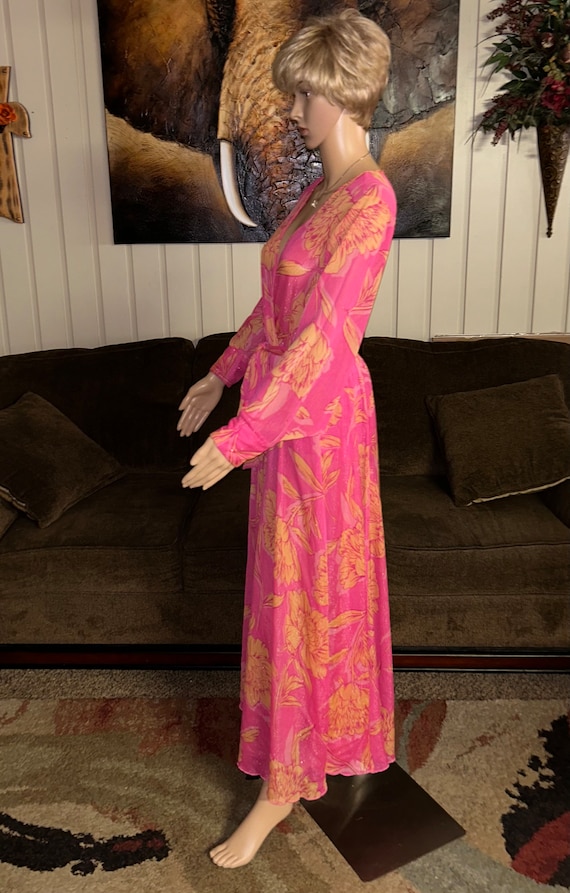 alexa b nites maxi dress Alexa B Nites ~ Size 8 ~ Pink/orange ~ Floral ~ Silver Metallic Thread ~ Dress