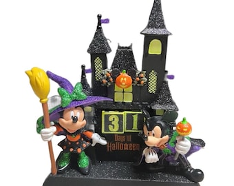 Disney Parks Halloween Countdown Calendar W/ Dracula Mickey