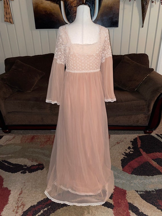 Vtg~ Intime’ Elegant Nightgown & Robe - image 2