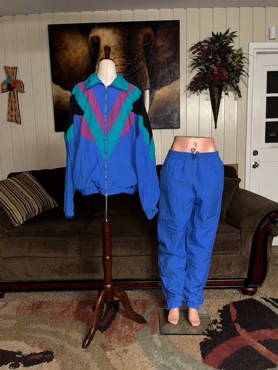 Vtg~Men’s “Brittania” Size Large Tracksuit