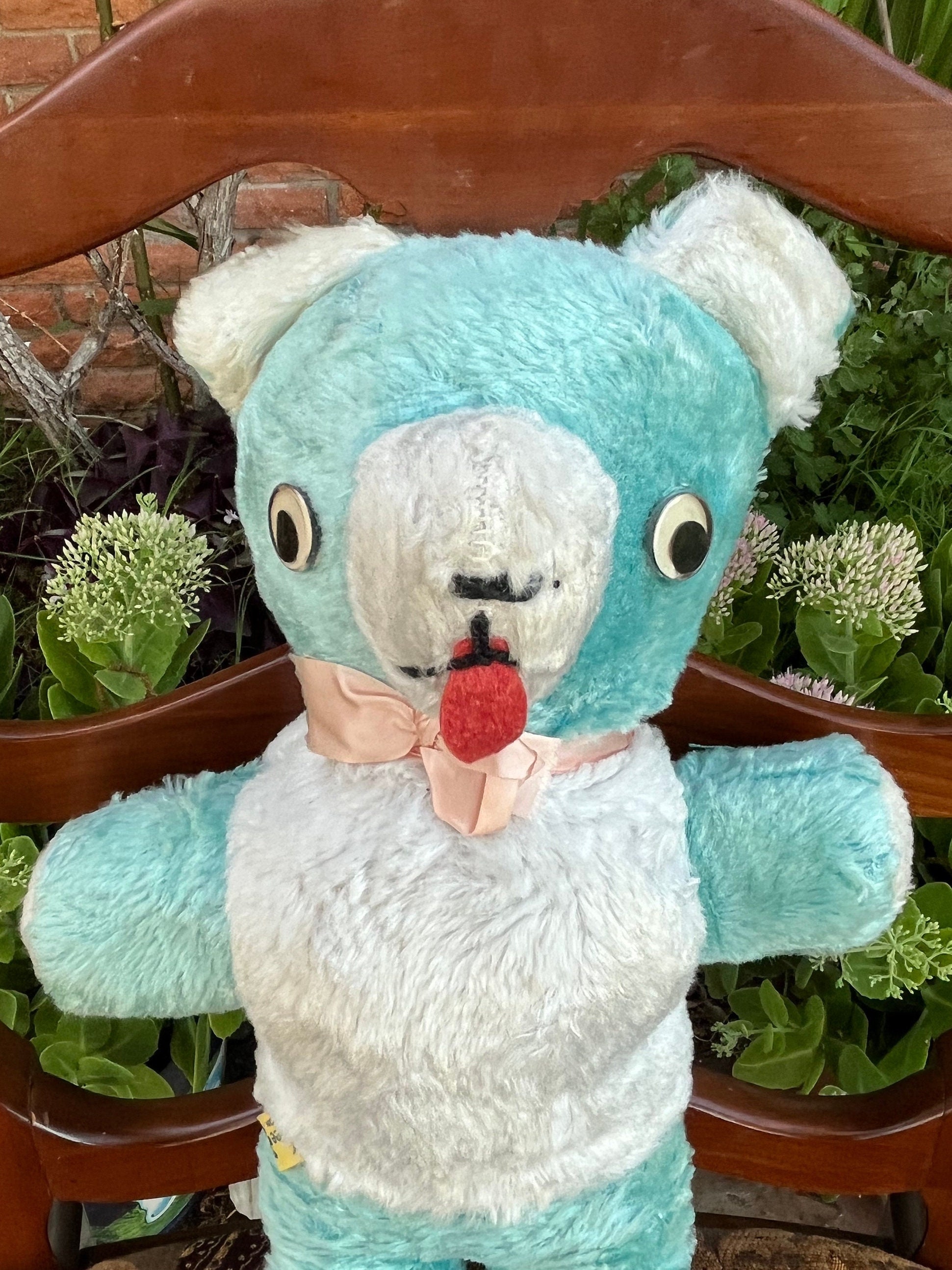 Jee-bee Creations • Vintage • 1950's • Turquoise • 19” In