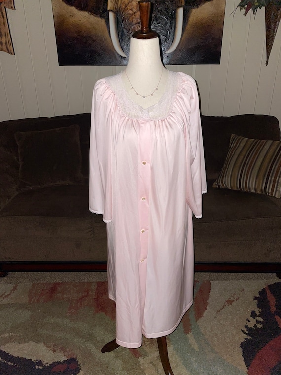 Vtg~”Shadowline” Medium Nightgown