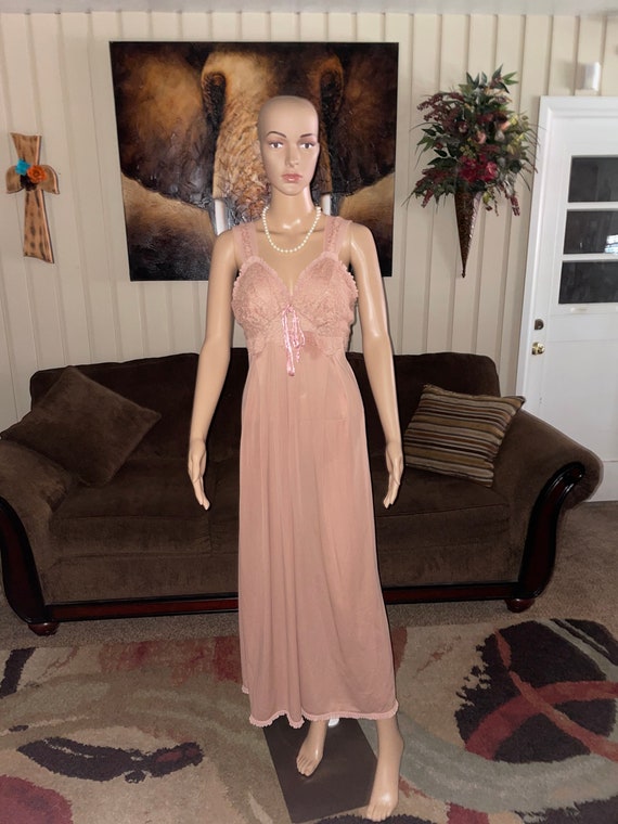 Penny’s Adonna ~ Size 38 Pink Nightgown