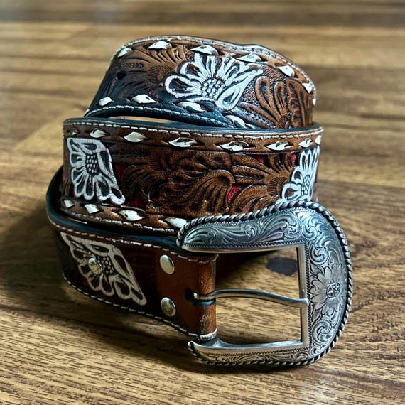 ベルト NOCONA    Belt    Size 34 Nocona ~ Men's ~ Size 34 ~ Leather ~ Brown/black/red ~ Floral