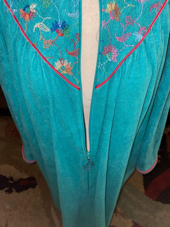 Vtg~”Helen Of Troy” Large Robe - image 7