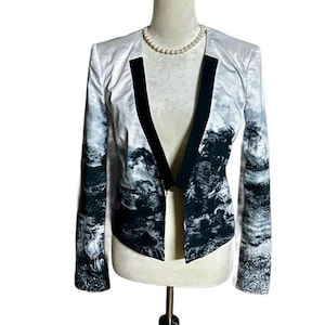 BCBG MaxAzria ~ Women’s Small ~ Black & White W/ Forest Print ~ Blazer Jacket image 1