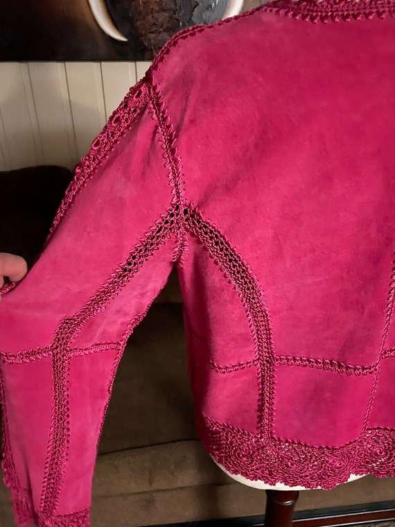 Suede Essentials • Burgundy • X-Large •  Floral •… - image 7