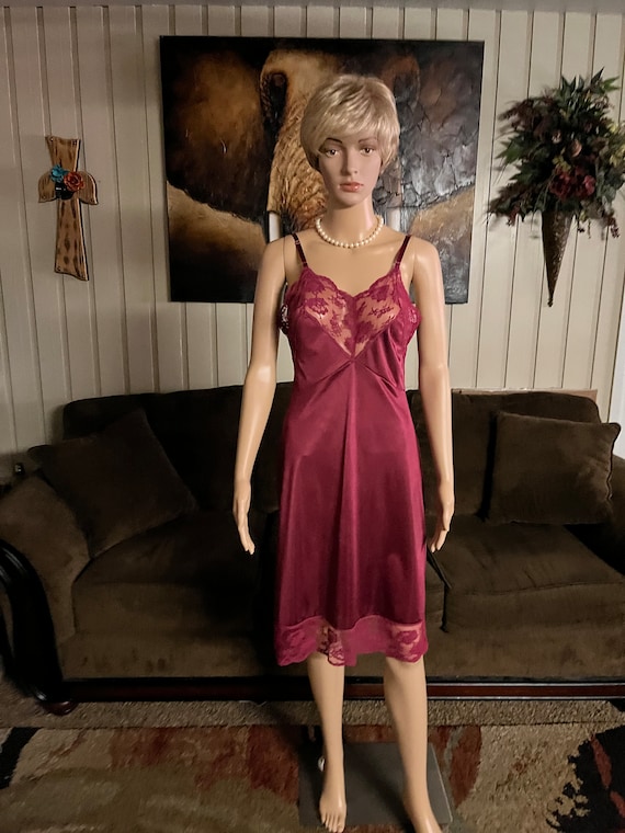 Henson Kickernick Burgundy Sexy  Nightgown Slip~S… - image 2