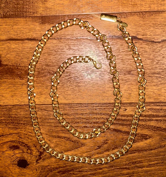 Lauren Ralph Lauren • Vintage • Gold Tone • Medium (waist  display picture 2