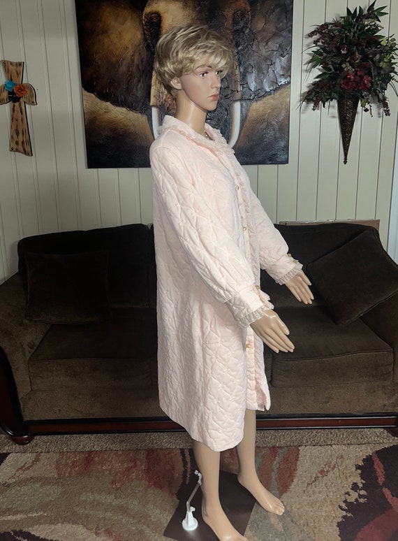 Vintage (1960’s) Vanity Fair Size 16 Light Pink Q… - image 6