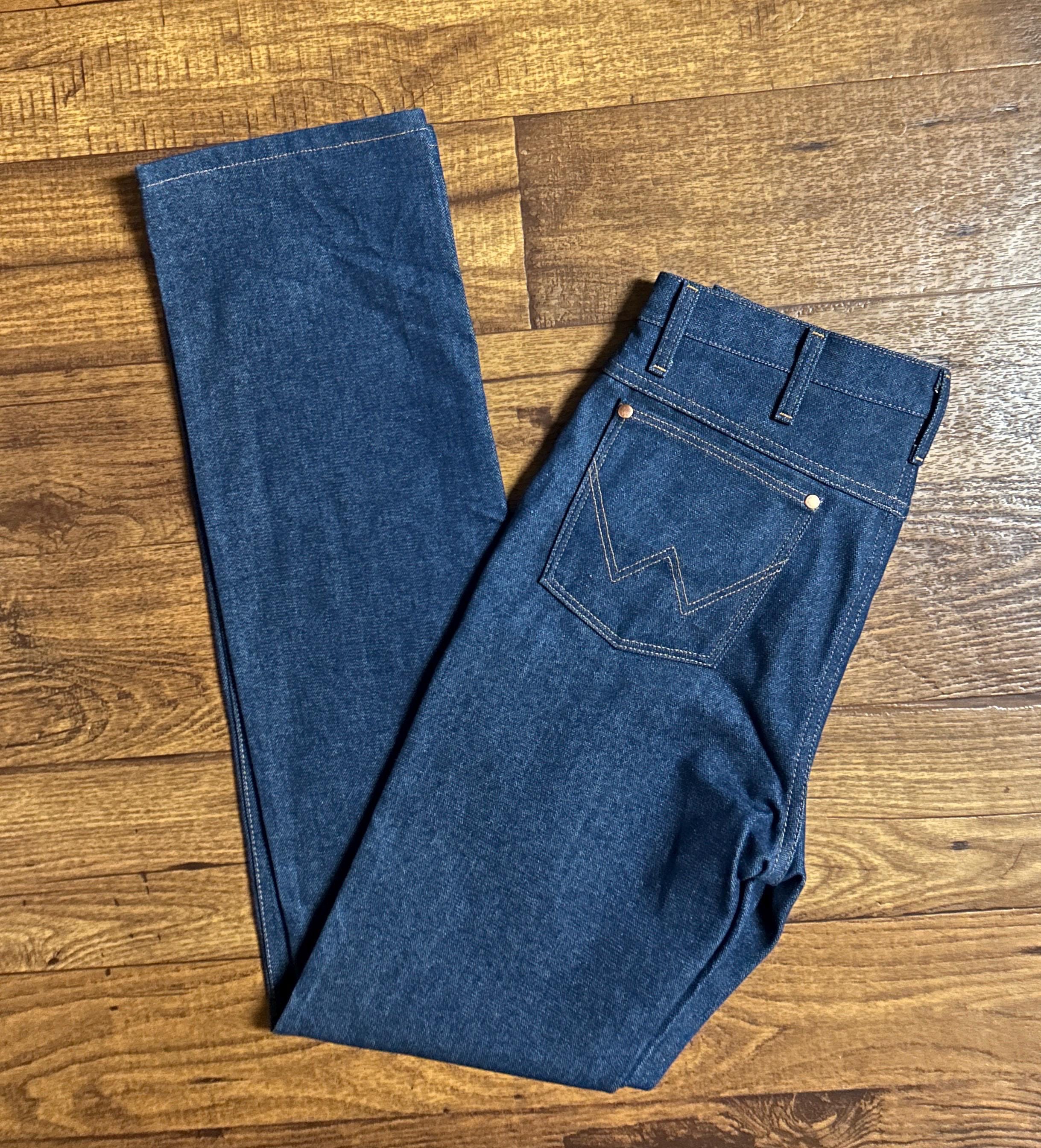 Wrangler ~ Western Vintage ~ 1990's ~ USA ~ Men ~ Denim Blue ~ 32