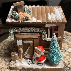 Enesco • Vintage • Christmas • Coaster • Santa Claus • Wooden Cabin • Brown