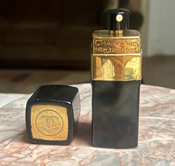 Chanel N 5 • Vintage • Rare W/ Black Bottle • Eau De Toilette (EDT