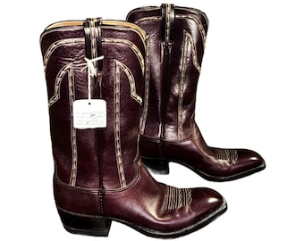 Lucchese ~ Vintage ~ Made in USA (San Antonio, Tx.) ~ Women’s 7 ~ Leather ~ Western Cowgirl Boots W/ Stitching