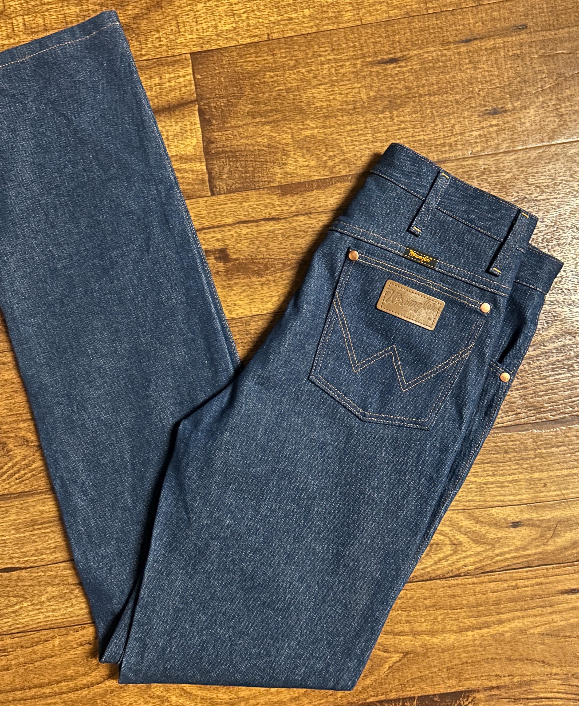 Wrangler ~ Western Vintage ~ 1990's ~ USA ~ Men ~ Denim Blue ~ 32